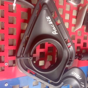 Toyota Ractis Fog Light Cover