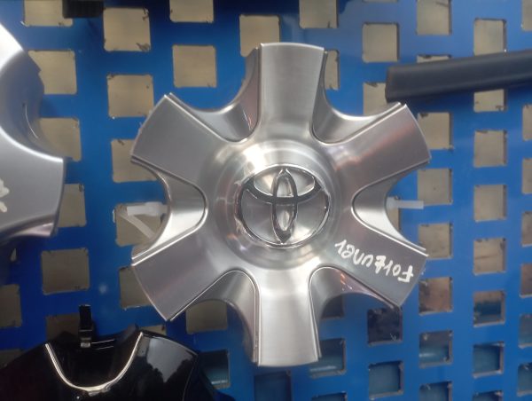 Toyota Fortuner Wheel Caps