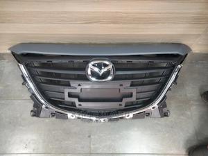 Mazda Axella 2014 Grille